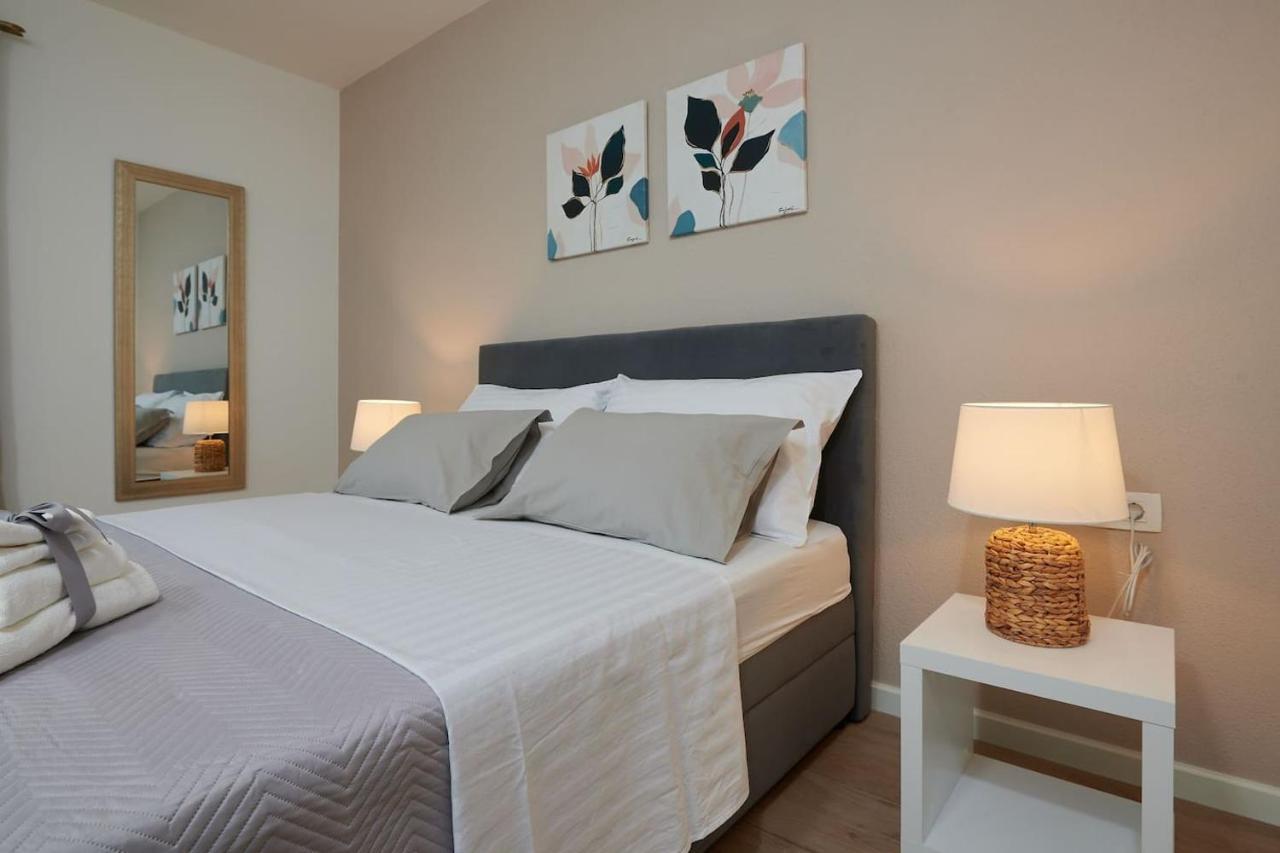 Apartman Babalui Trogir Exteriör bild